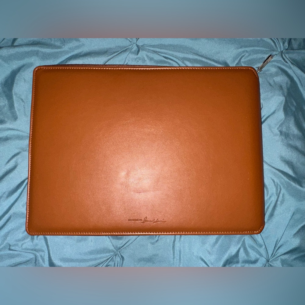 Elegant Brown Leather Planner